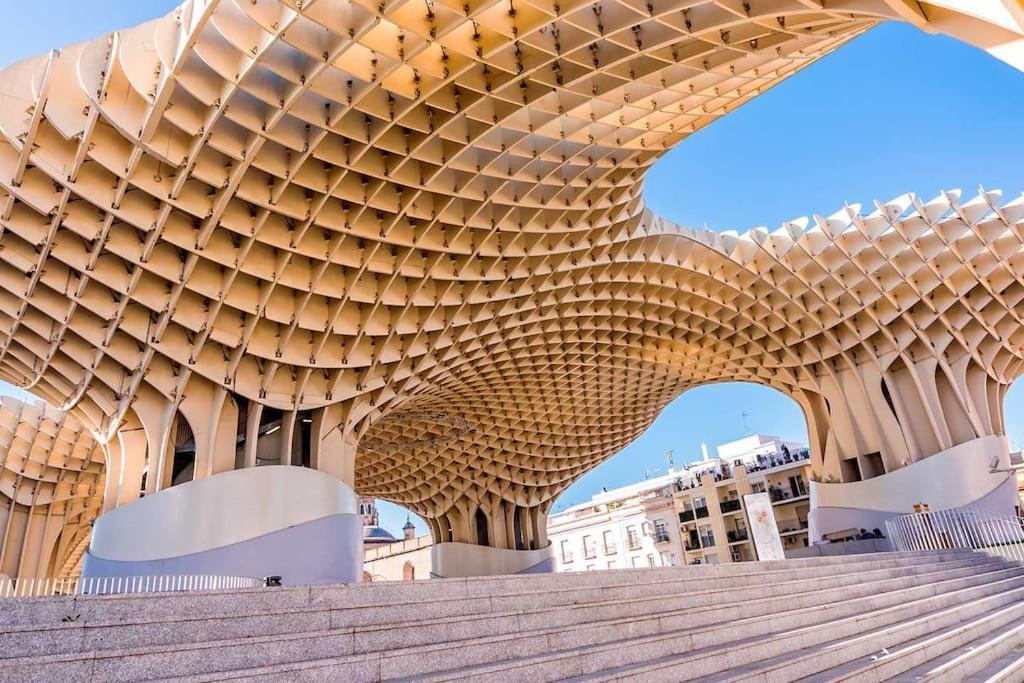 Precioso Apartamento Nuevo En Sevilla Centro 4Pax エクステリア 写真